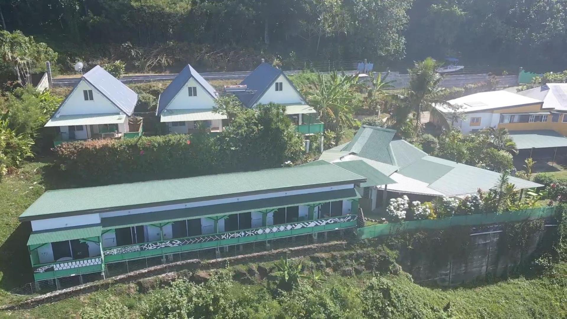 Fare Arana Hotel Atiha Exterior foto