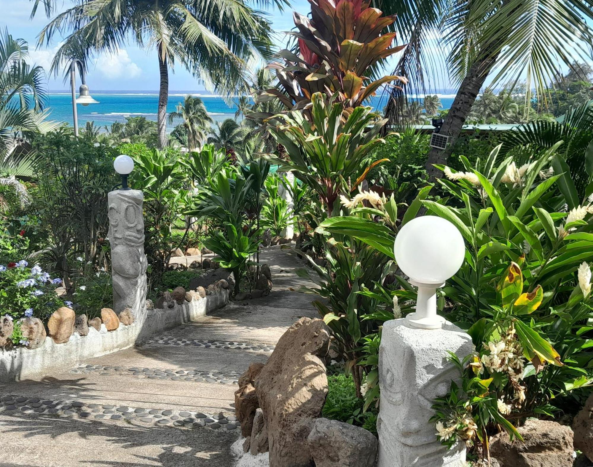 Fare Arana Hotel Atiha Exterior foto